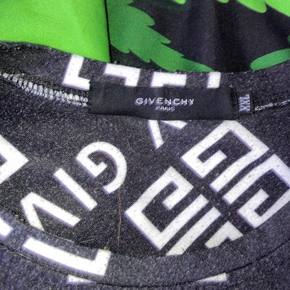 Givenchy tee shirt - Picture 2 of 2